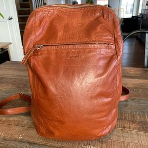 M0851 Featherlite Backpack in Chestnut!